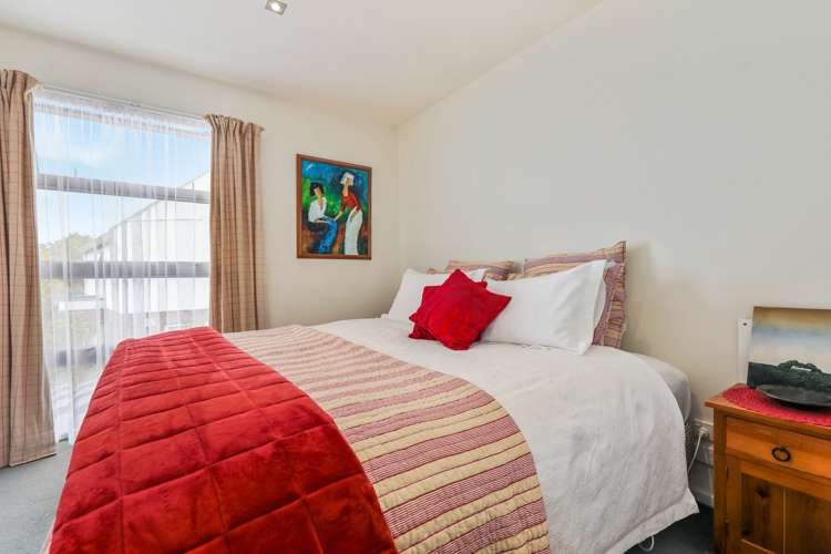 29a Geraldine Street Edgeware_10