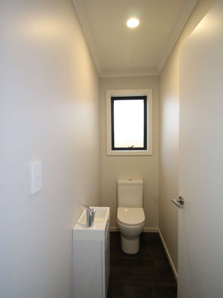 7 Woodham Drive Allenton_18