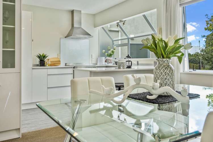 17 Crescent Road Parnell_25