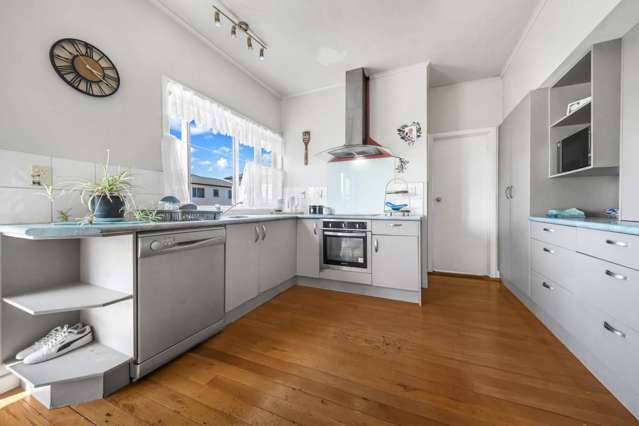 47 Russell Road Manurewa_4