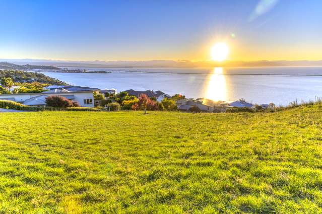 Build ready site with stunning Tasman Bay views