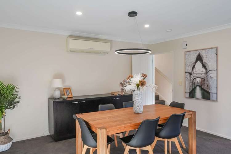 48 Titirangi Crescent Parklands_6