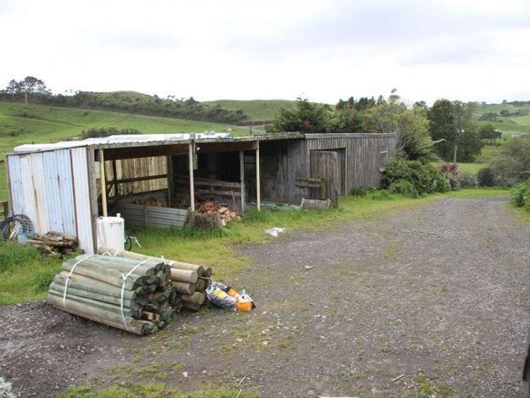 382 Awai Road Tarurutangi_16