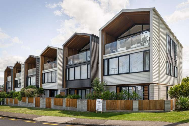 1/15 Edinburgh Street Waihi Beach_10