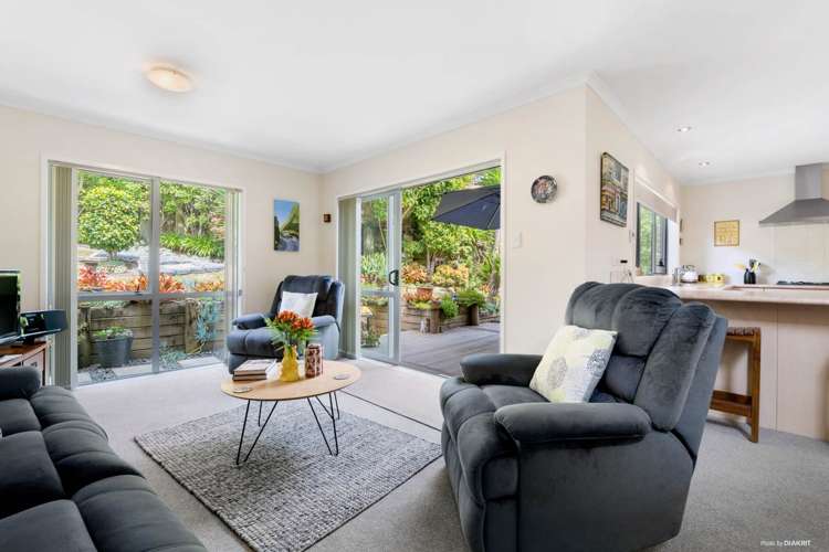 5 Totara Views Drive Red Beach_8