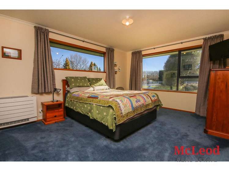 150 Racecourse Road Allenton_19