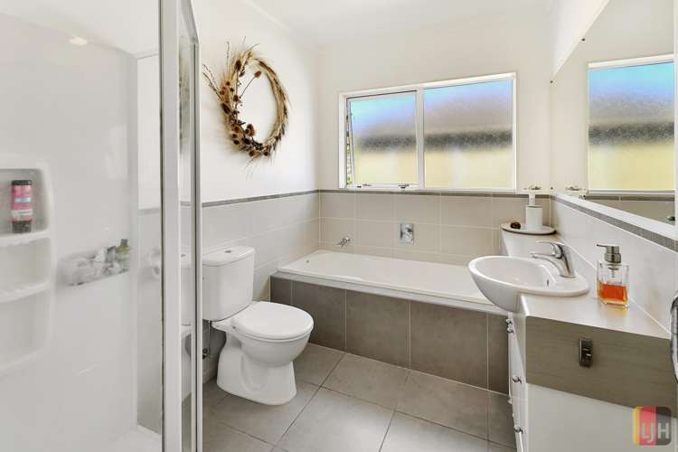 50 Stranraer Crescent Wattle Downs_12