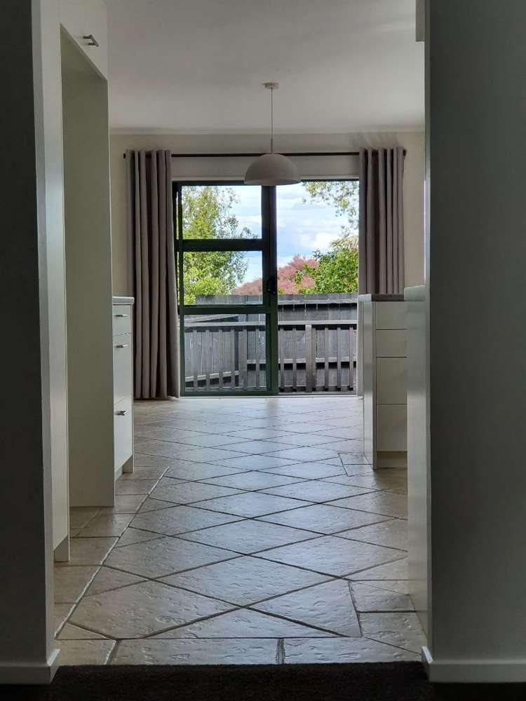 1/33 Stewart Gibson Place Manurewa_10