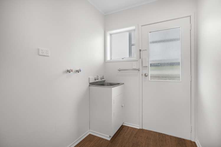 1/5 Mana View Road Paremata_11