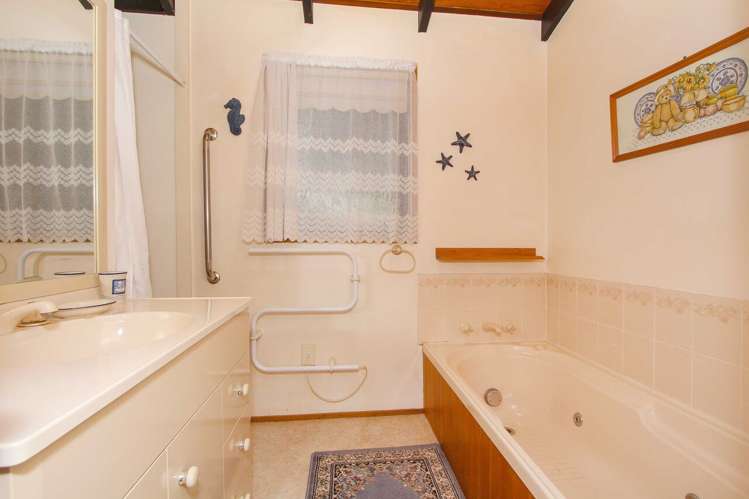 2/60 Birkdale Road Birkdale_12