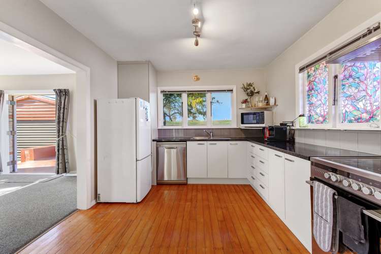 72 Joy Street Shirley_3