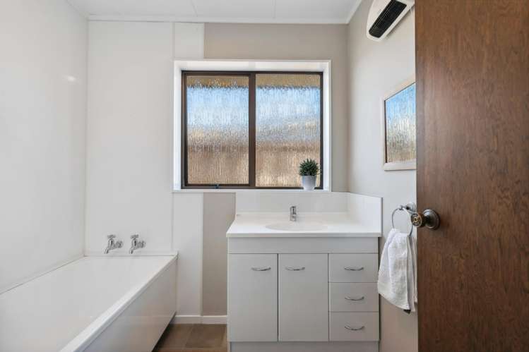 70 Mangati Road Bell Block_15