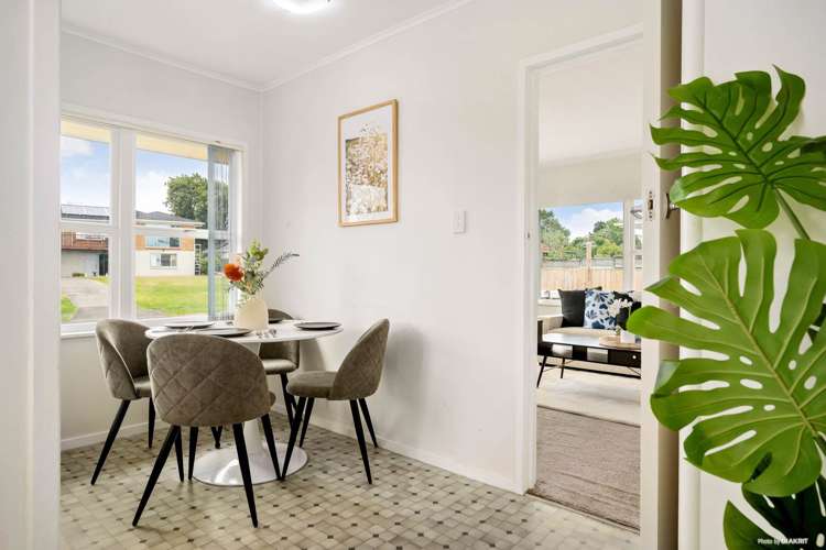 2/2b Dowling Place Pakuranga_10