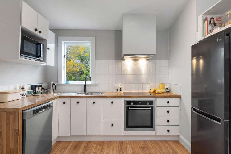 38 Olliviers Road Phillipstown_1