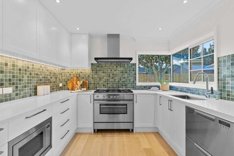 97B The Drive Epsom_9