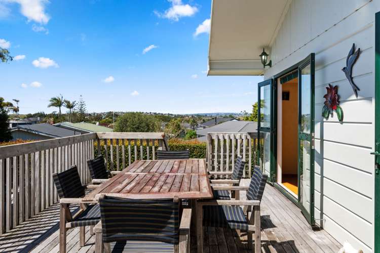 14 Imatra Place Sunnyhills_7