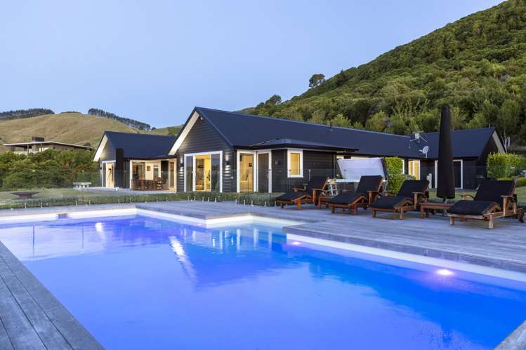 35 Locheagles Rise Kinloch_34