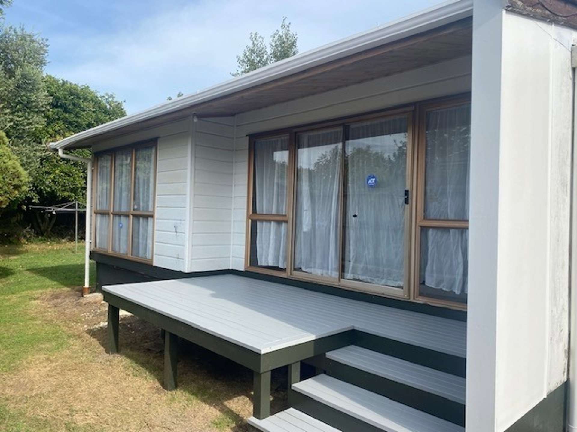 73A Lake Crescent 500063_0