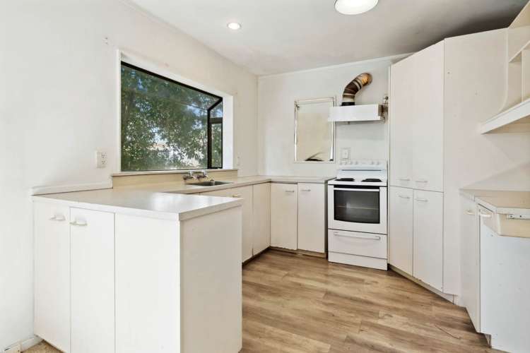 2/18 Binsted Road New Lynn_2