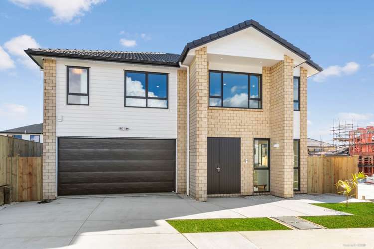 8 Knockanara Drive Flat Bush_1