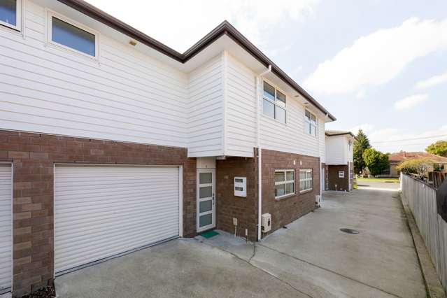 3 Bedrooms, 2.5 Bathrooms & Flexible Living