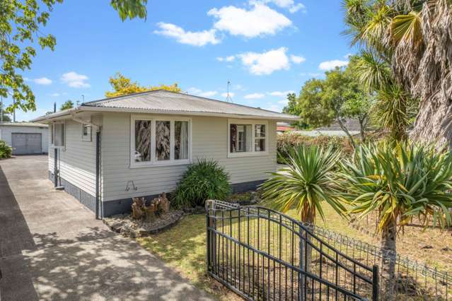 3 Tamariki Avenue Kelston_1