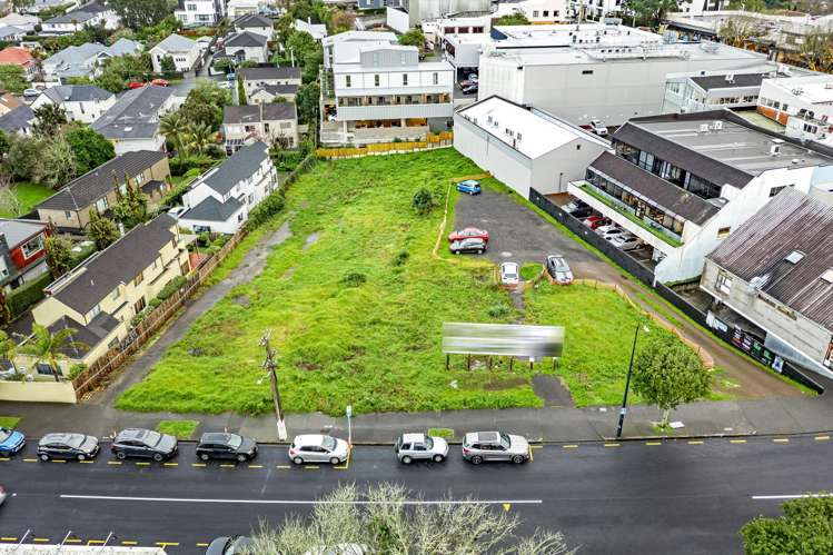 5,7,9 Clonbern Road Remuera_7
