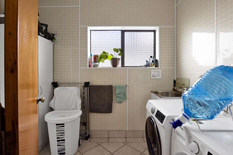 251 Tawhiti Road Hawera_24