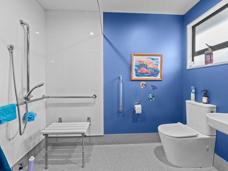 3 Falcon Drive Allenton_16