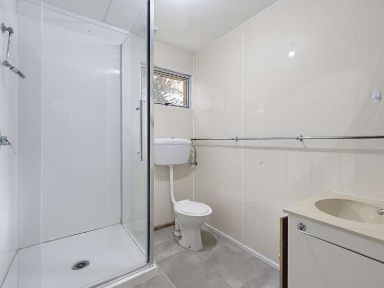 15A Russell Crescent Western Heights_16
