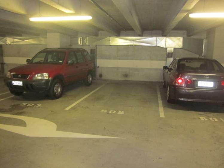 8L/23 Emily Place 10015_11