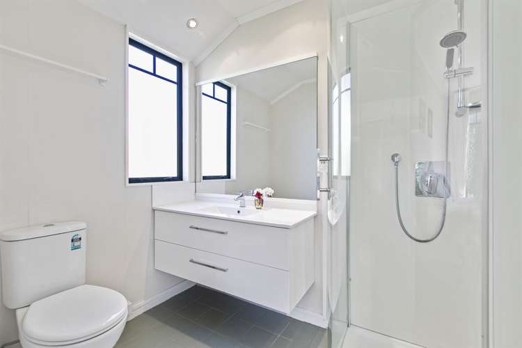 6 Stewart Gibson Place Manurewa_13