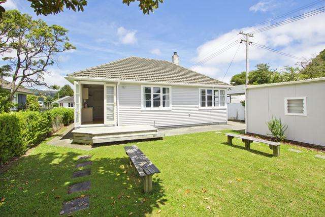 124 Hewer Crescent Naenae_1