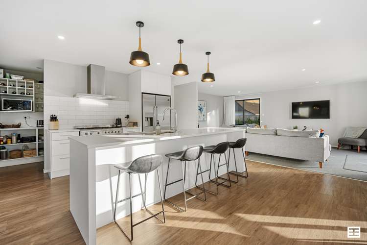 28a Revell Drive Ohauiti_5