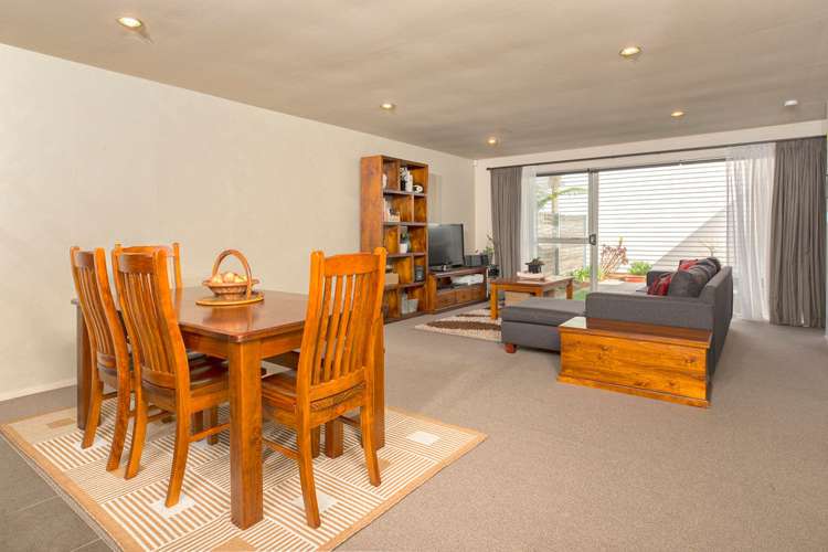 26 Zabeel Crescent Takanini_5