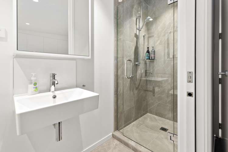 39 Erica Pabst Way Island Bay_12