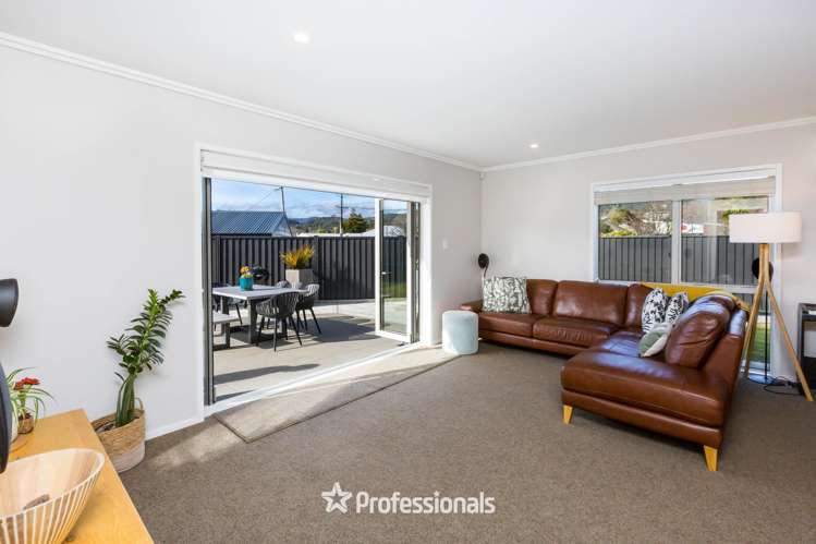 2 Chalfont Road Silverstream_9