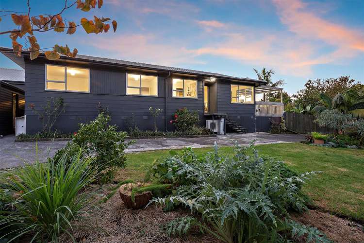 42a Forest Hill Road Henderson_1