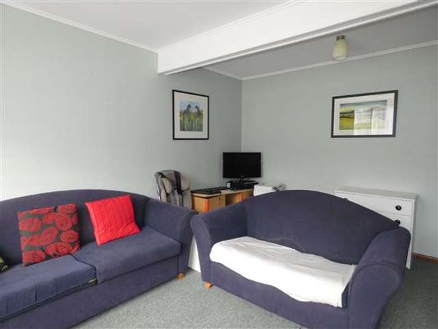 2/1 Canterbury Street Karori_4