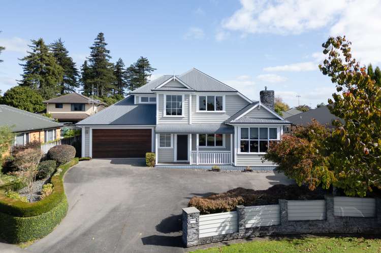 16 Thistlewood Avenue Hamilton East_30