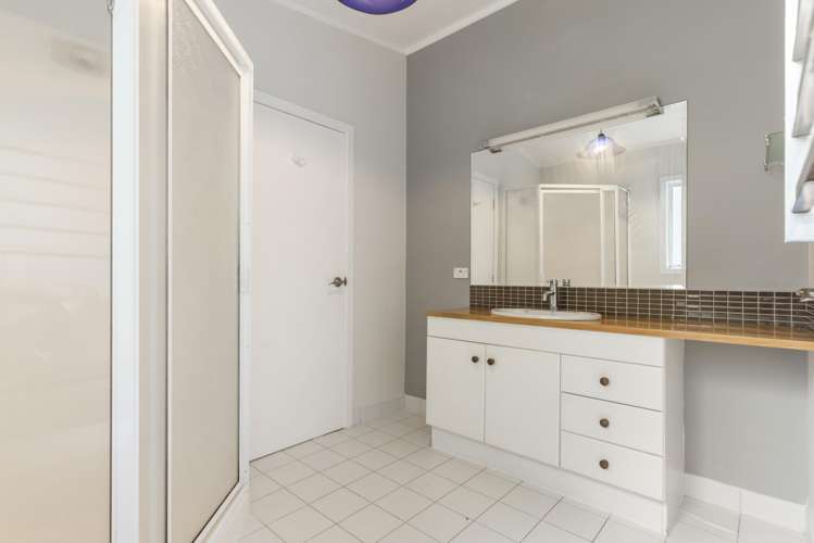 126 Candia Road Henderson Valley_15