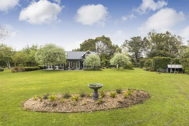 212 Polson Hill Drive Aokautere_17