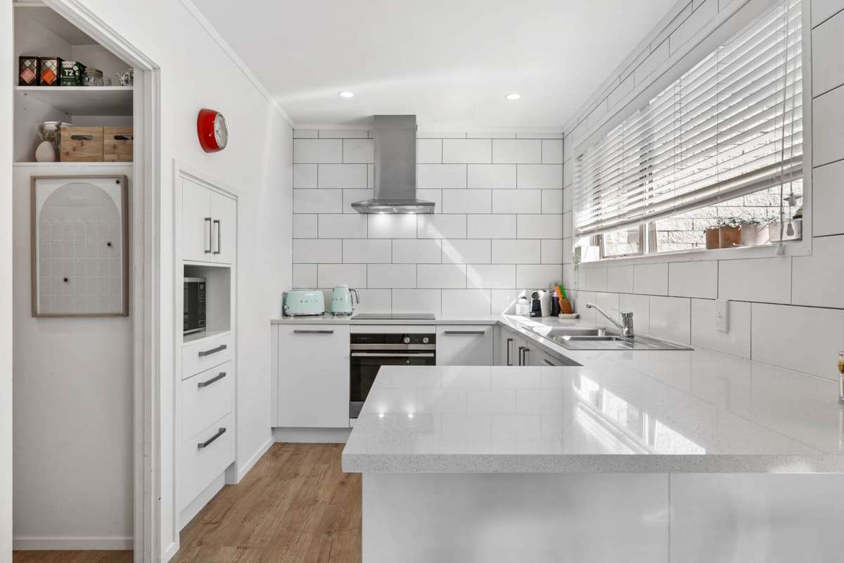 2/24 Geoffrey Road_2