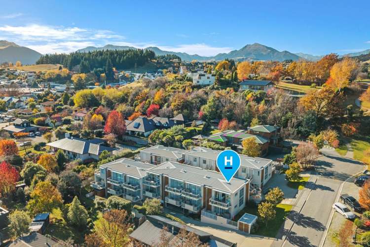 201/29 Warren Street Wanaka_14
