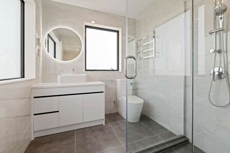 1 Ballyliffin Drive Flat Bush_13