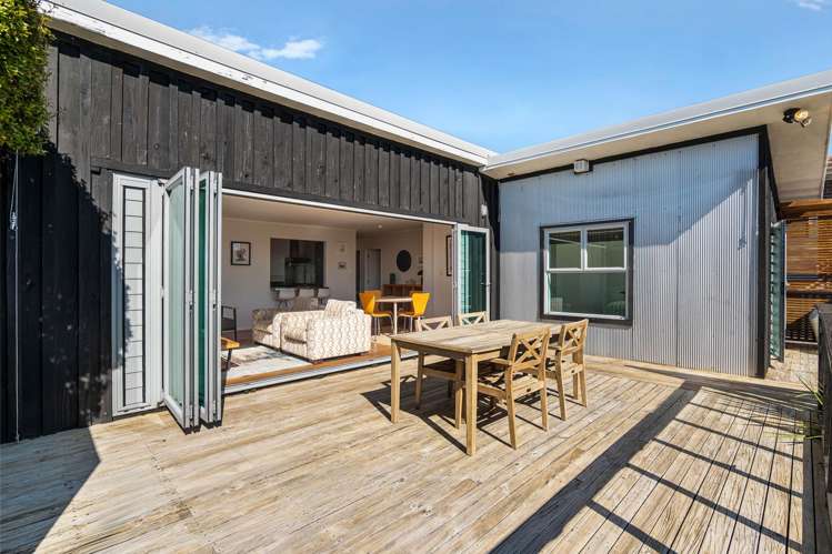 93 Wade River Road Stanmore Bay_16