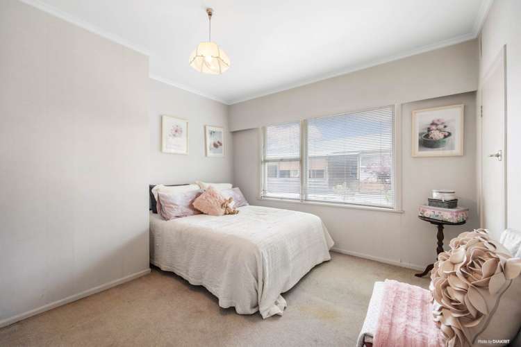 32 Lawrence Crescent Hillpark_9