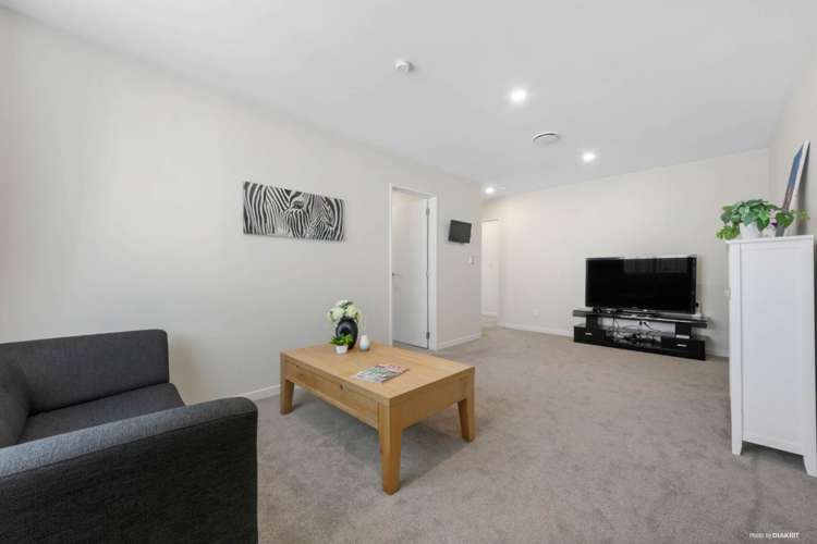 19 Tims Crescent Flat Bush_10