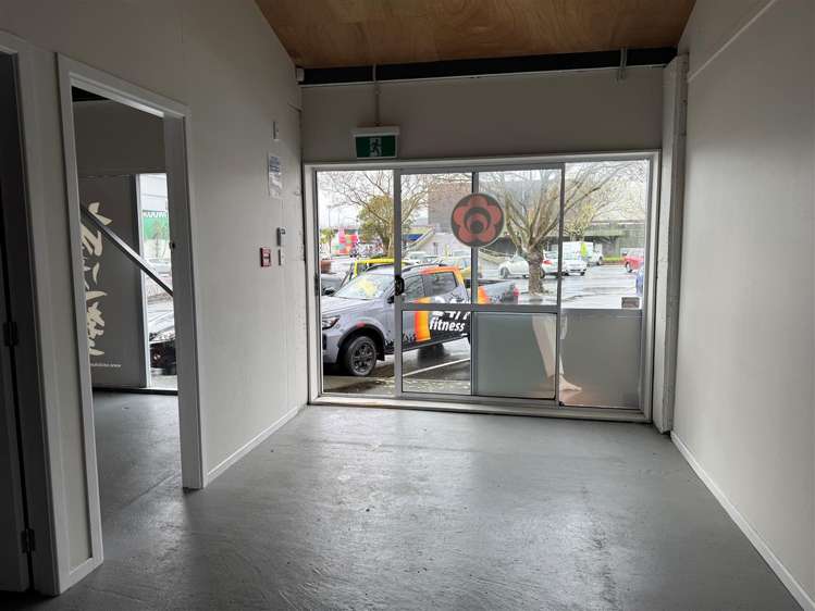 24 Queen Street Upper Hutt Central_6