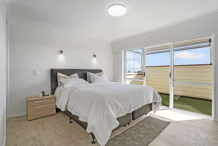 101 Everglade Drive Totara Heights_12